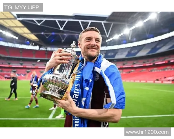 逆境中崛起的足球明星们如何用坚持与努力书写传奇人生